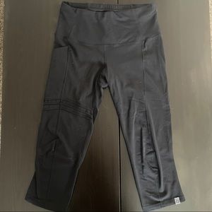 Oiselle Pocket Capris